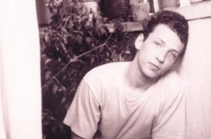 Борис Рыжий. «Вырви из ‘Знамени’ этот листок» и другие подборки